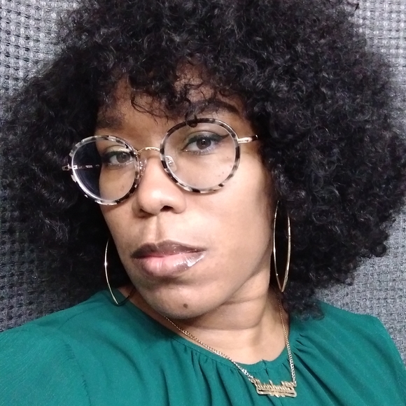 Meet your Posher! Akemi! - Picture 10 of 10